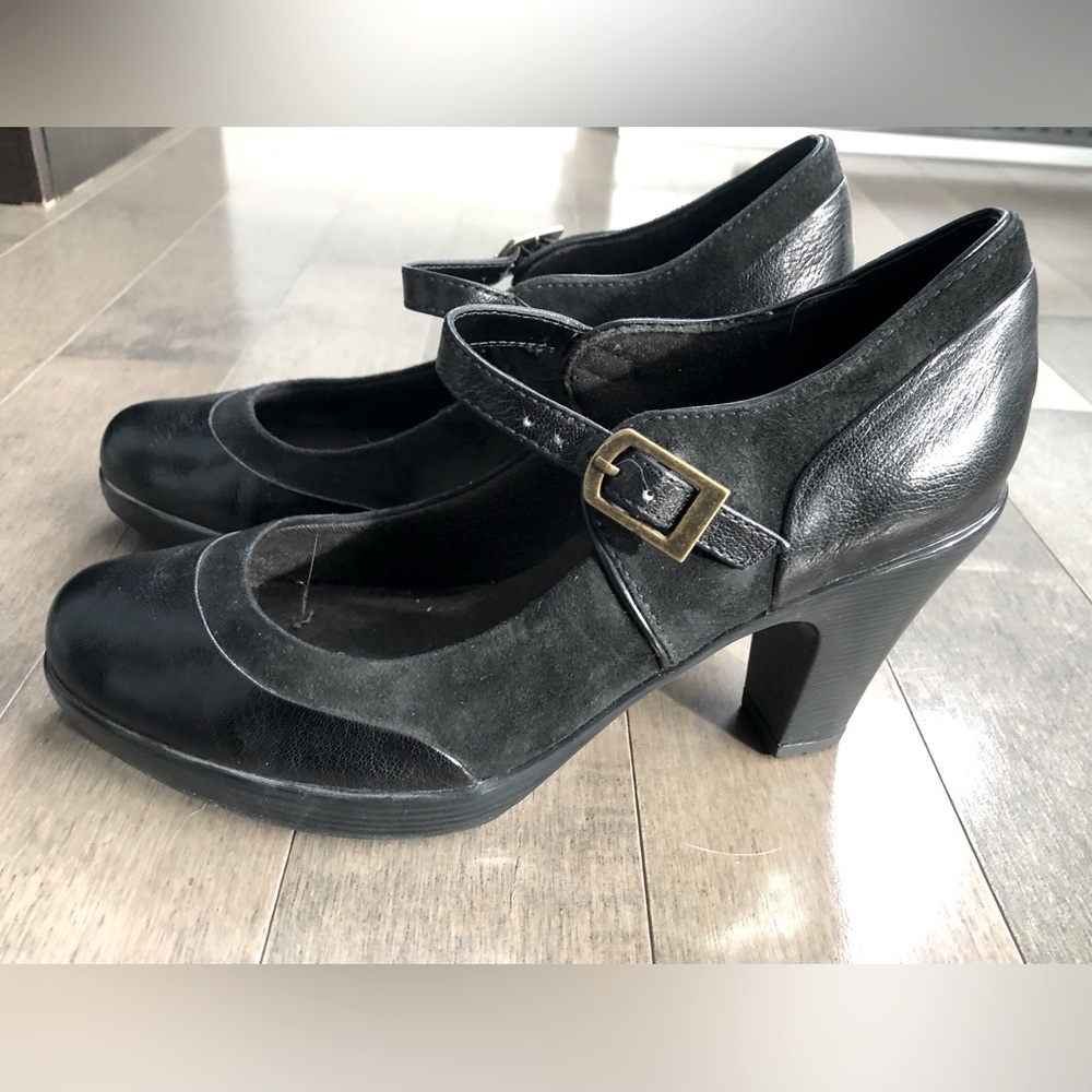 Clark’s leather and suede black pump, size 6,5 M
